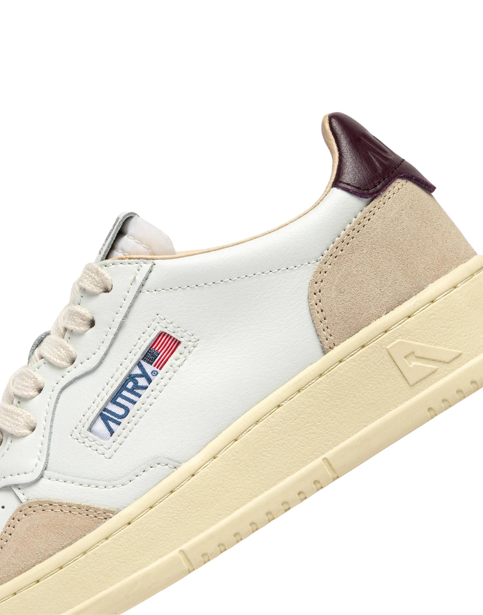 Medalist Low White / Fig