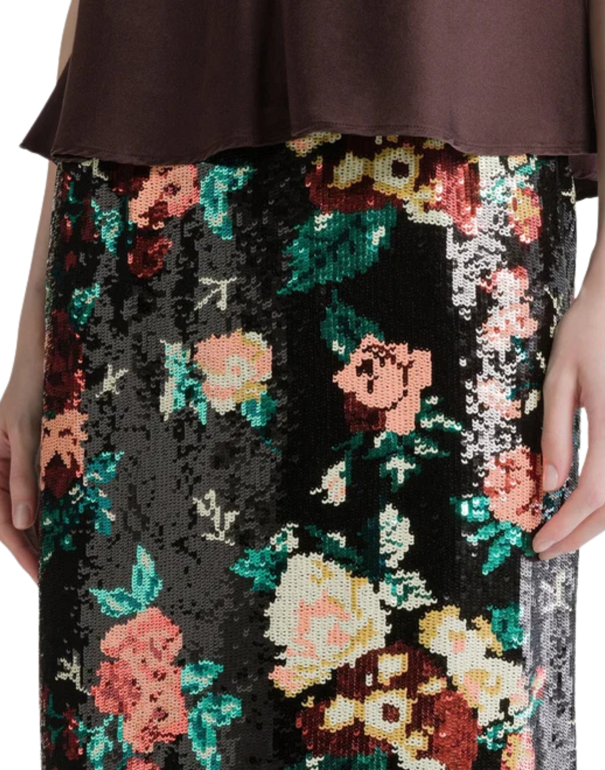 Queens Garden Chic Pensil Skirt Bouquet