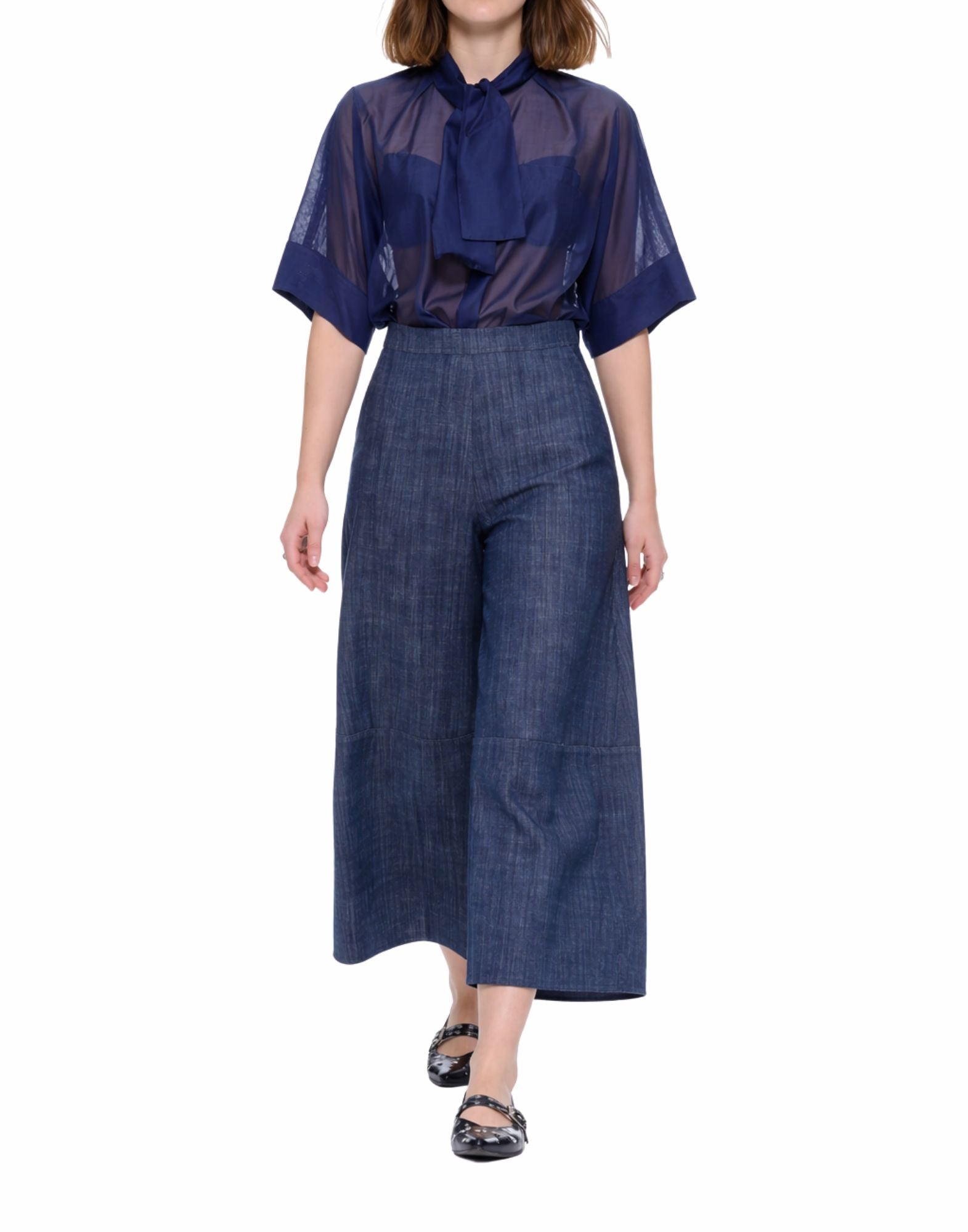 Hira Women’s Blue Cropped Pants Made in Italy W341 005