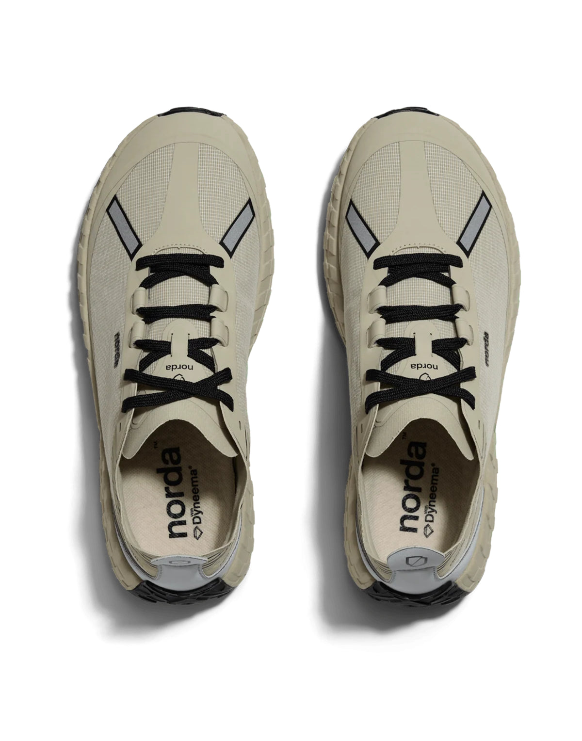 Laufschuhe in Mandel