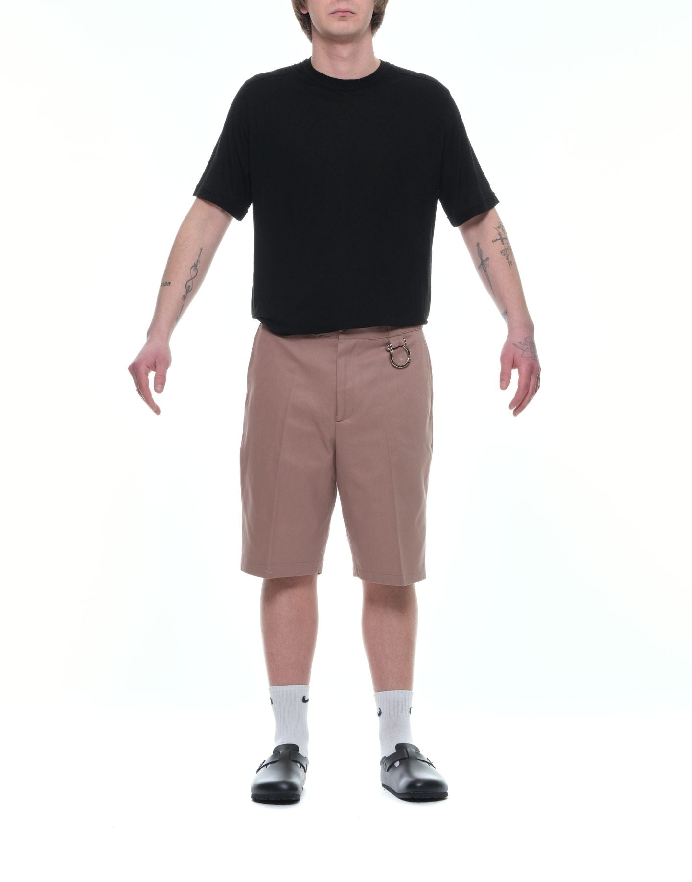 Short man THEO KAKI PAURA