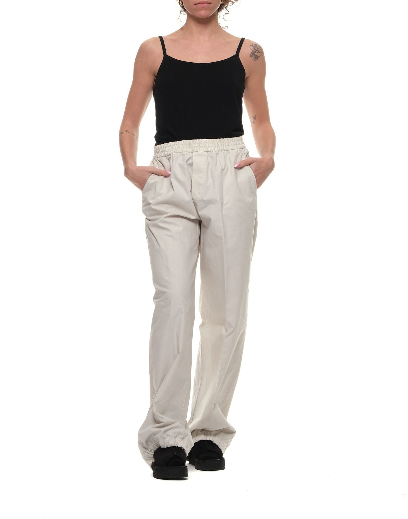 Hose Frau TA210054 Laura 91 CELLAR DOOR