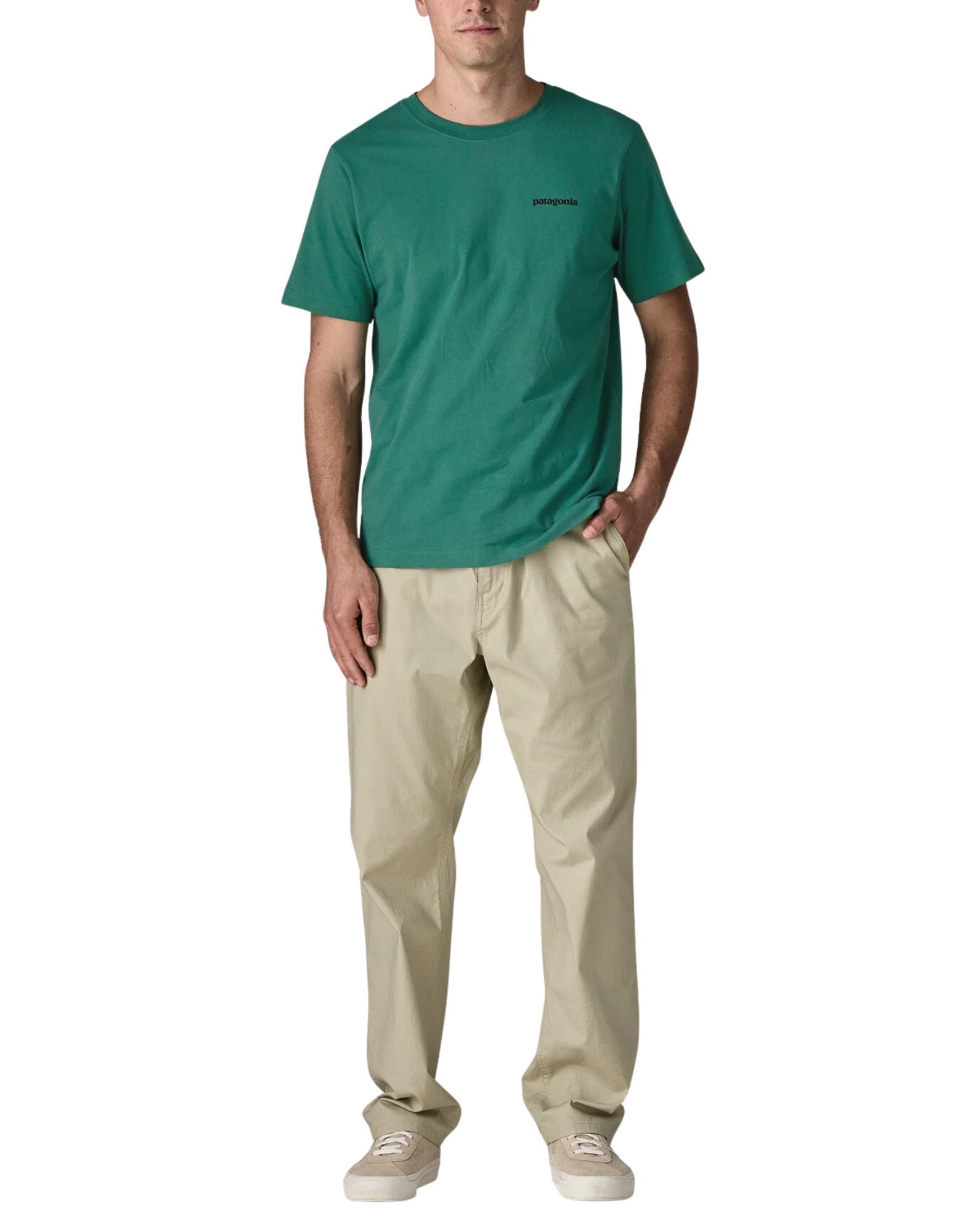 Patagonia Men’s P-6 Logo T-Shirt Gem Green in Organic Cotton 37882 GEMG GEM GREEN