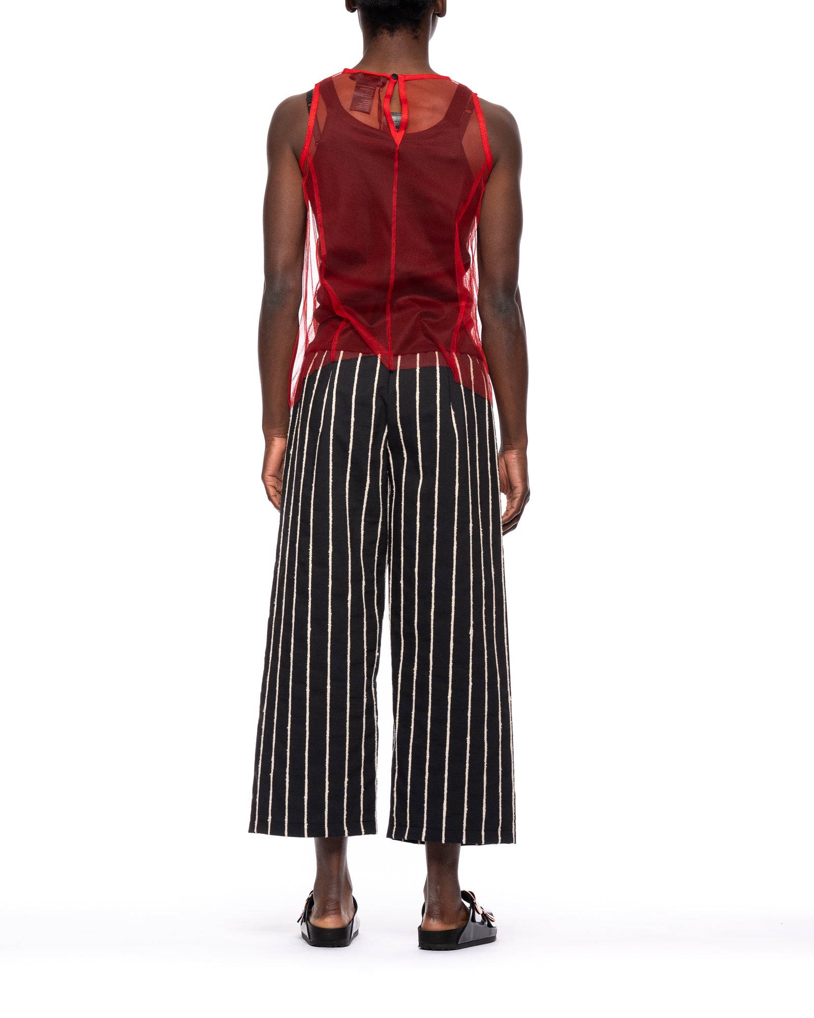 Tiga de tanque T106 39 Poppy rojo negro Maria calderara