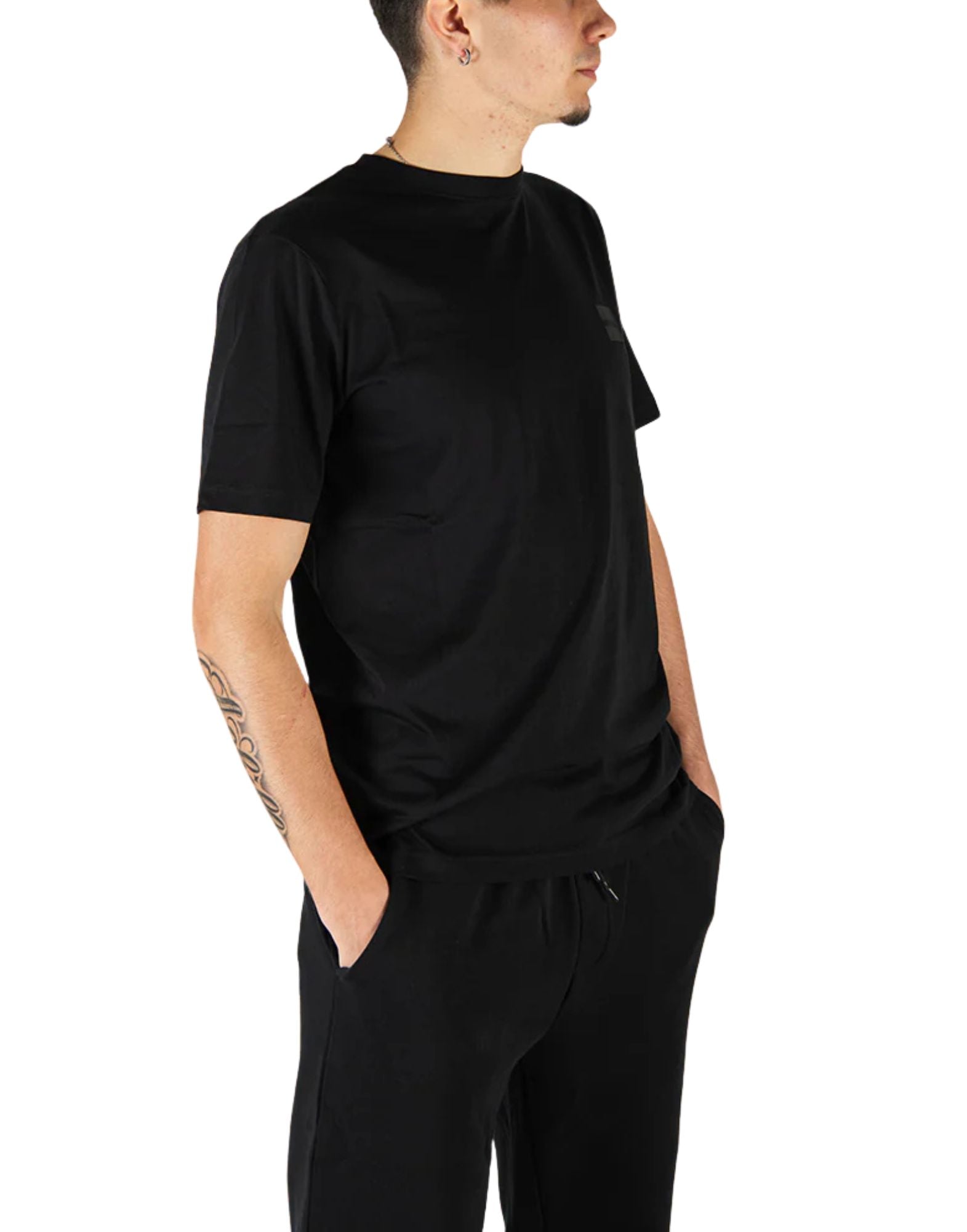 Outhere T-shirt Bliss Girocollo in cotone nero Vestibilità regolare da uomo 4651M303B208-26046 1749 BLISS