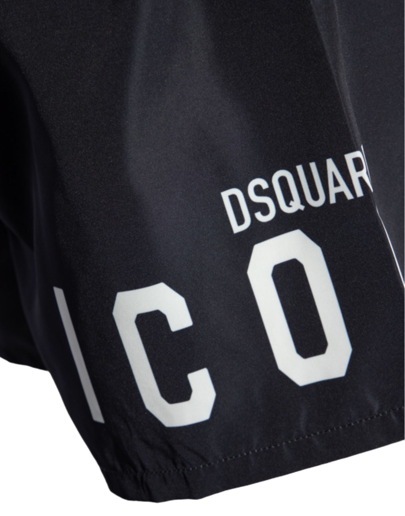 Swimwears man D7B8P5380 BLACK/WHI DSQUARED2