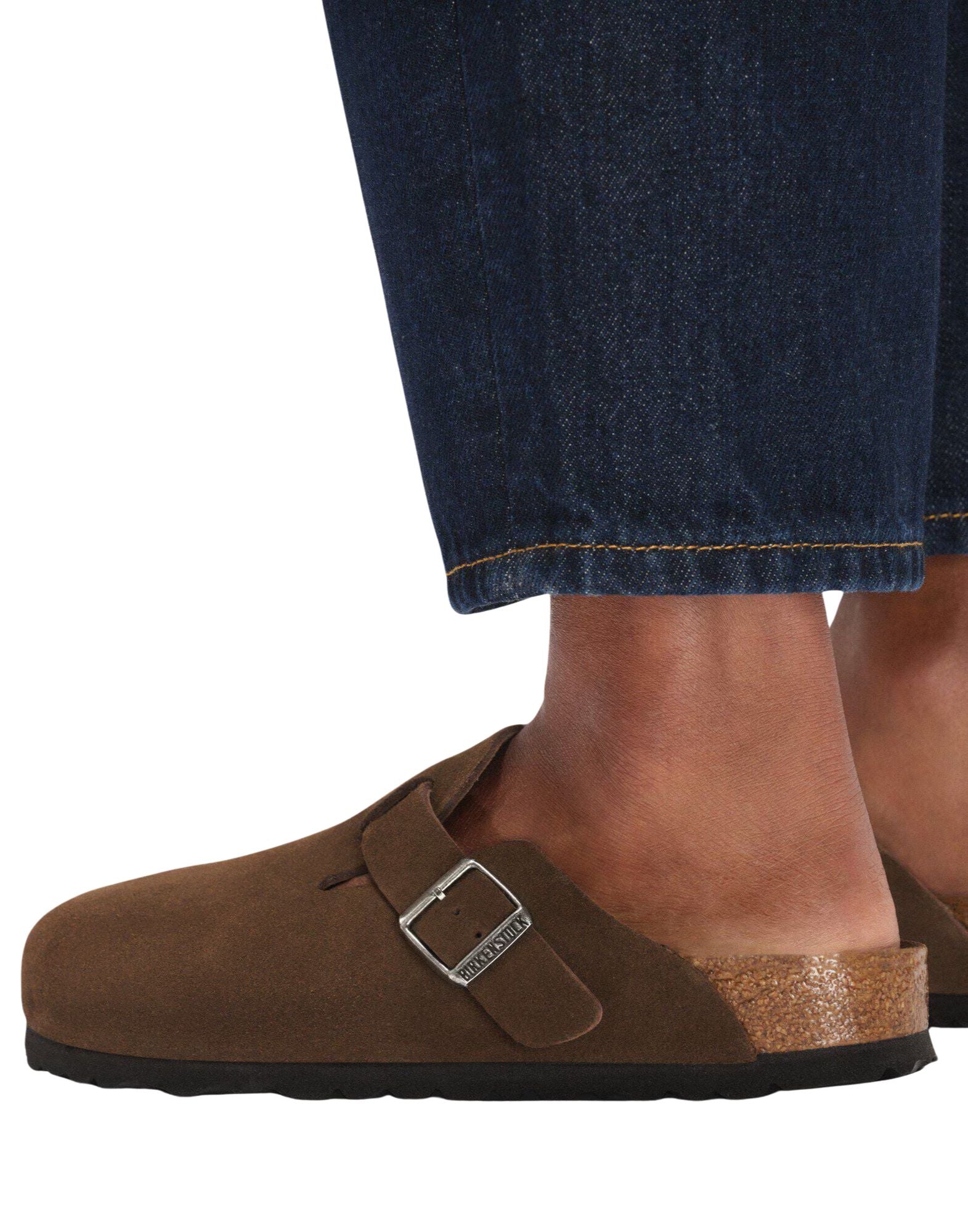 BIRKENSTOCK Zueco Boston de piel de ante con plantilla suave en tono carafe FB 1031637 BS CARAFE