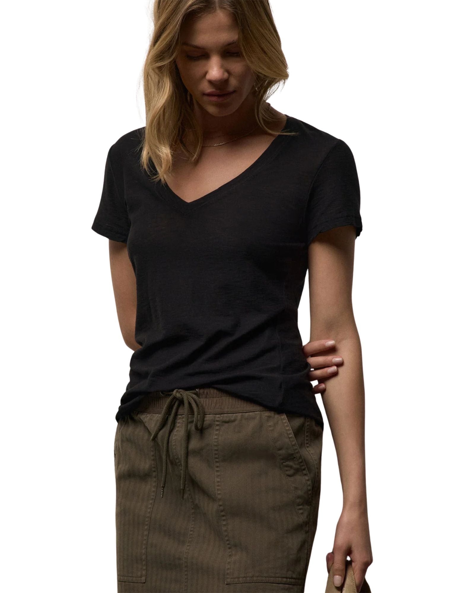 ames Perse Women's Sheer Slub Casual V Neck T-Shirt Black 100% Cotton Slim Fit WUA3695 BLK T-SHIRT