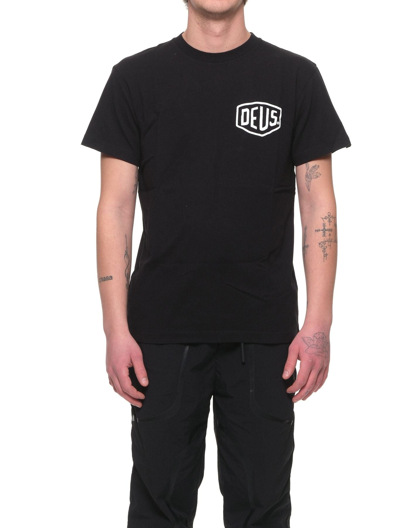 Camiseta para el hombre DMW91808G Berlín negro Deus Ex Machina