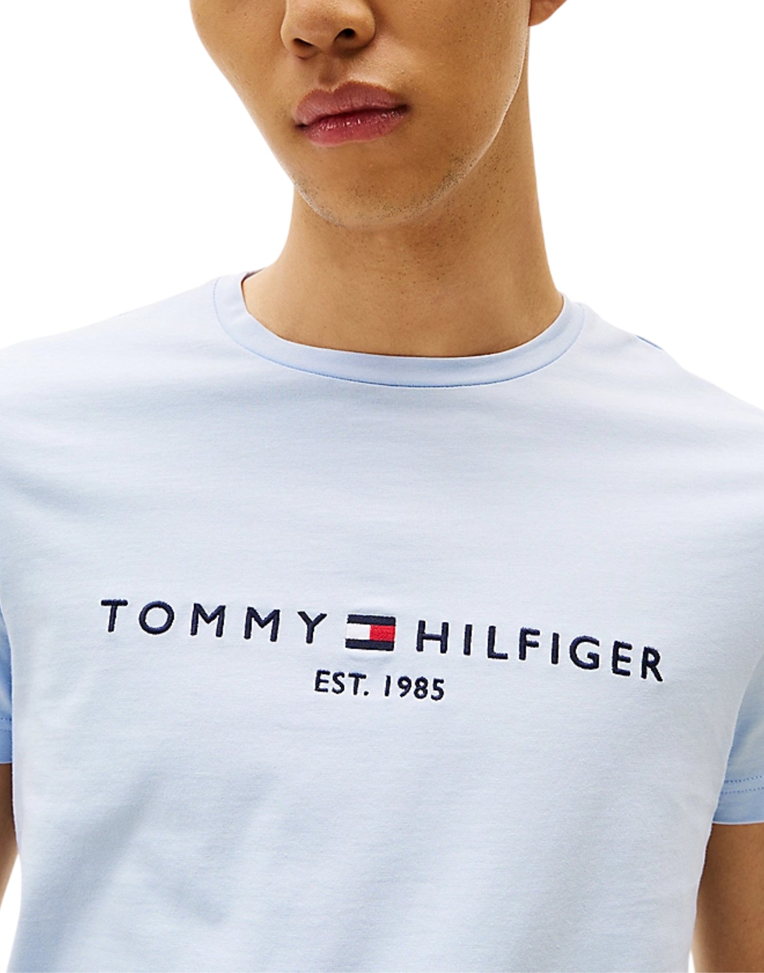 티셔츠 맨 MW0MW11797 C10 로고 티 TOMMY HILFIGER