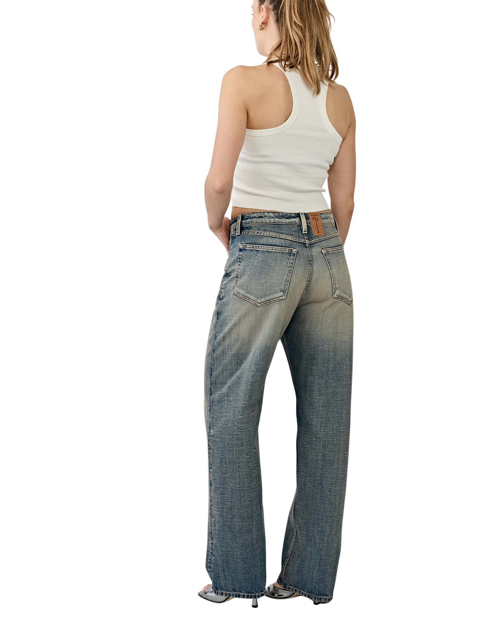 임기. Billy Jeans Parker 루즈 레귤러 핏, 미드 웨이스트, 테이퍼드 레그 BILLY JEANS