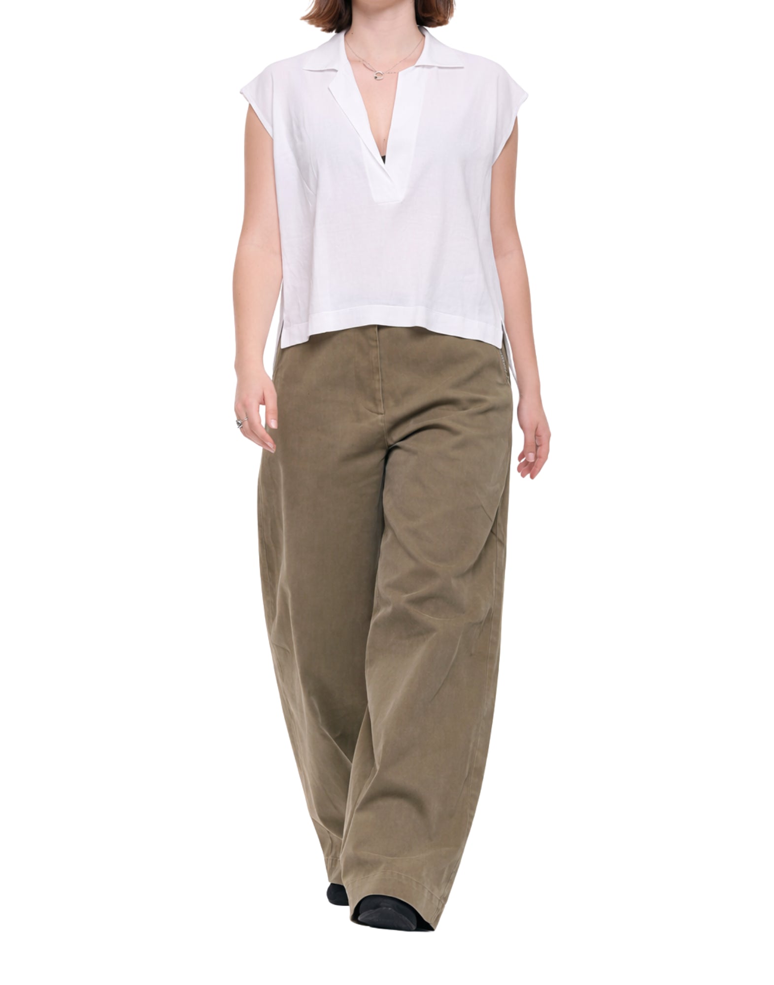 Laboratorio Women’s White Sleeveless Polo Top in Viscose Blend with V-Neck JO4650 1000