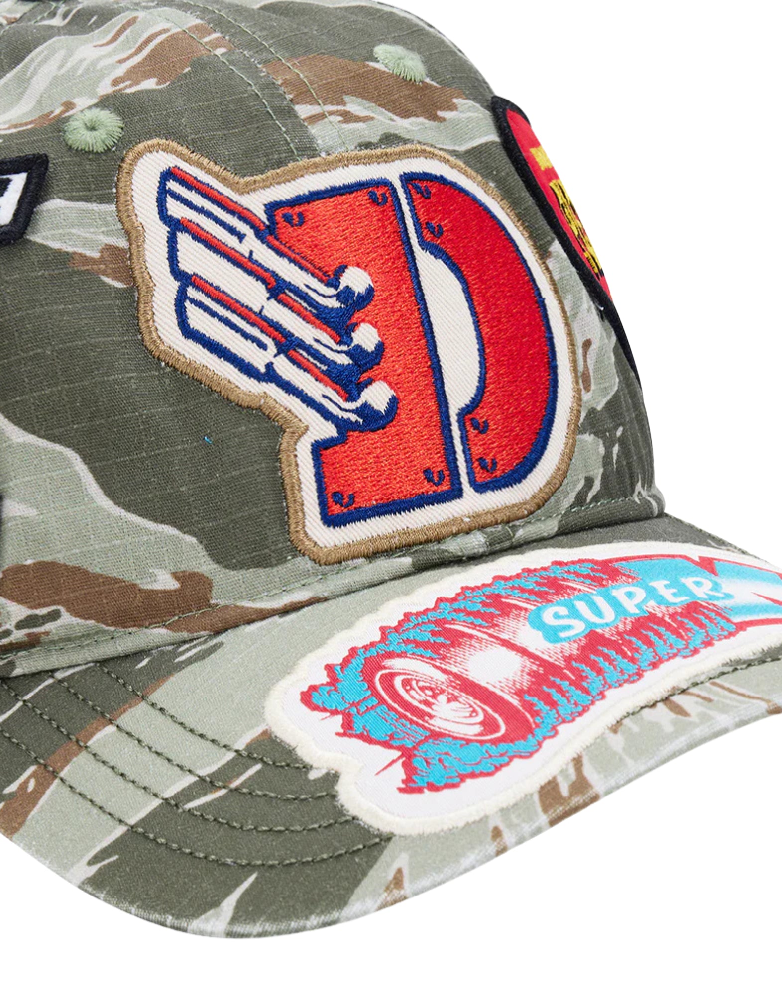 전면 그래픽과 조절 가능한 잠금 장치가 있는 그라운드 커버 그린의 Deus Hide & Seek 캡 D261UHA725050800 MILITARE