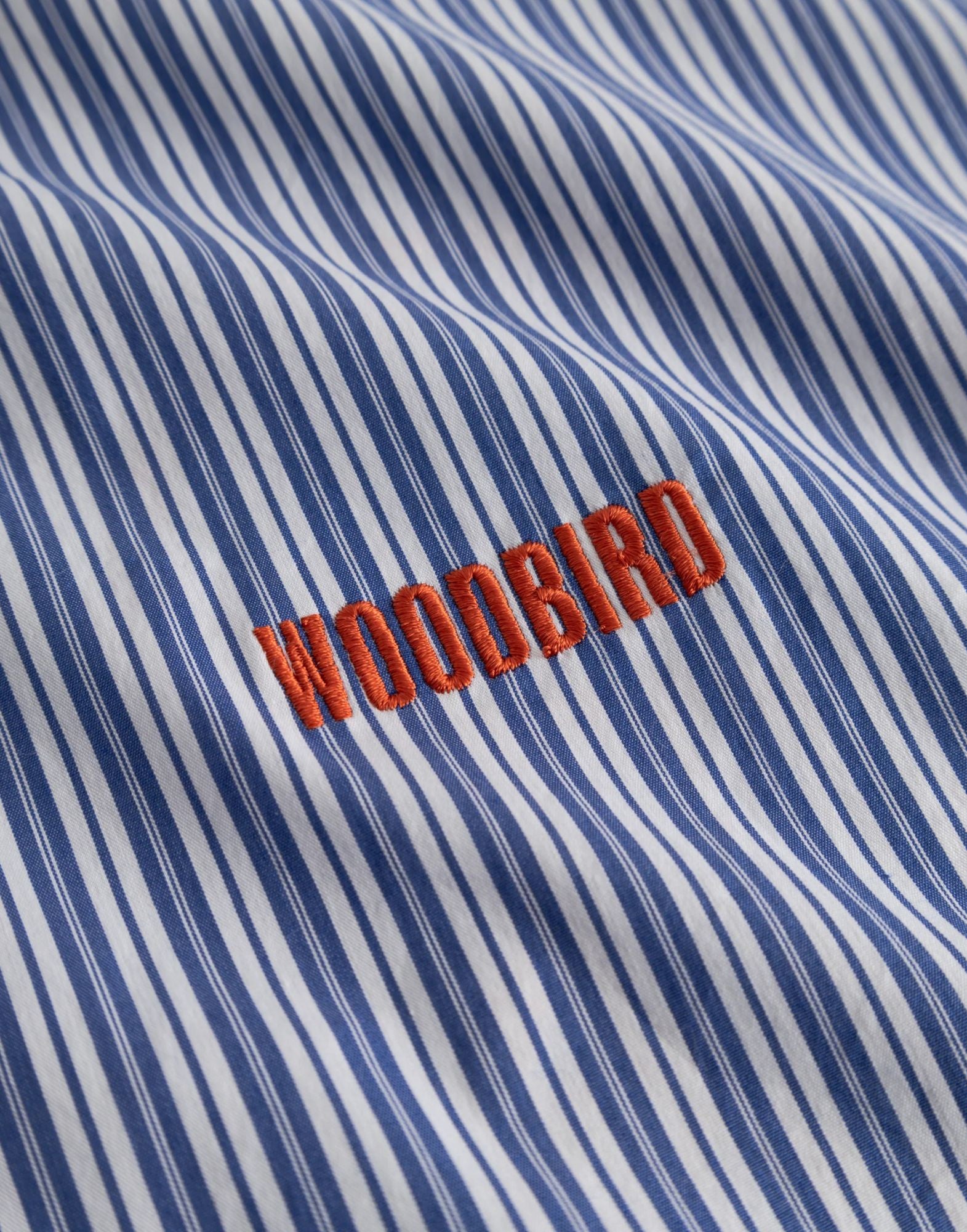 Woodbird WBBrooks Lion Shirt Camisa de hombre a rayas azul claro 2616-714 RAYAS AZUL CLARO