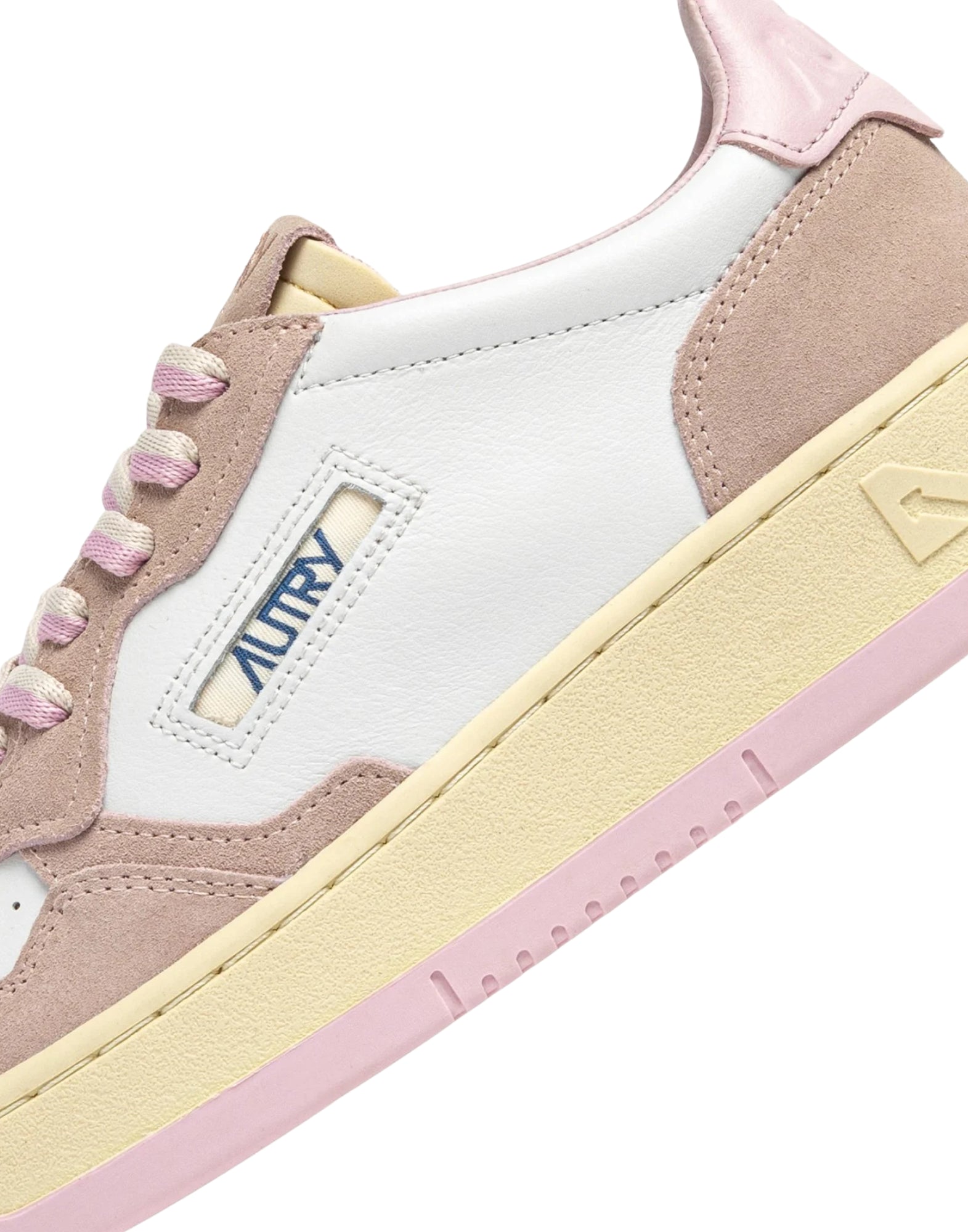 Autry Medalist Low – Women’s Suede & Leather Sneakers Pale Lilac/Phard AULW BW01