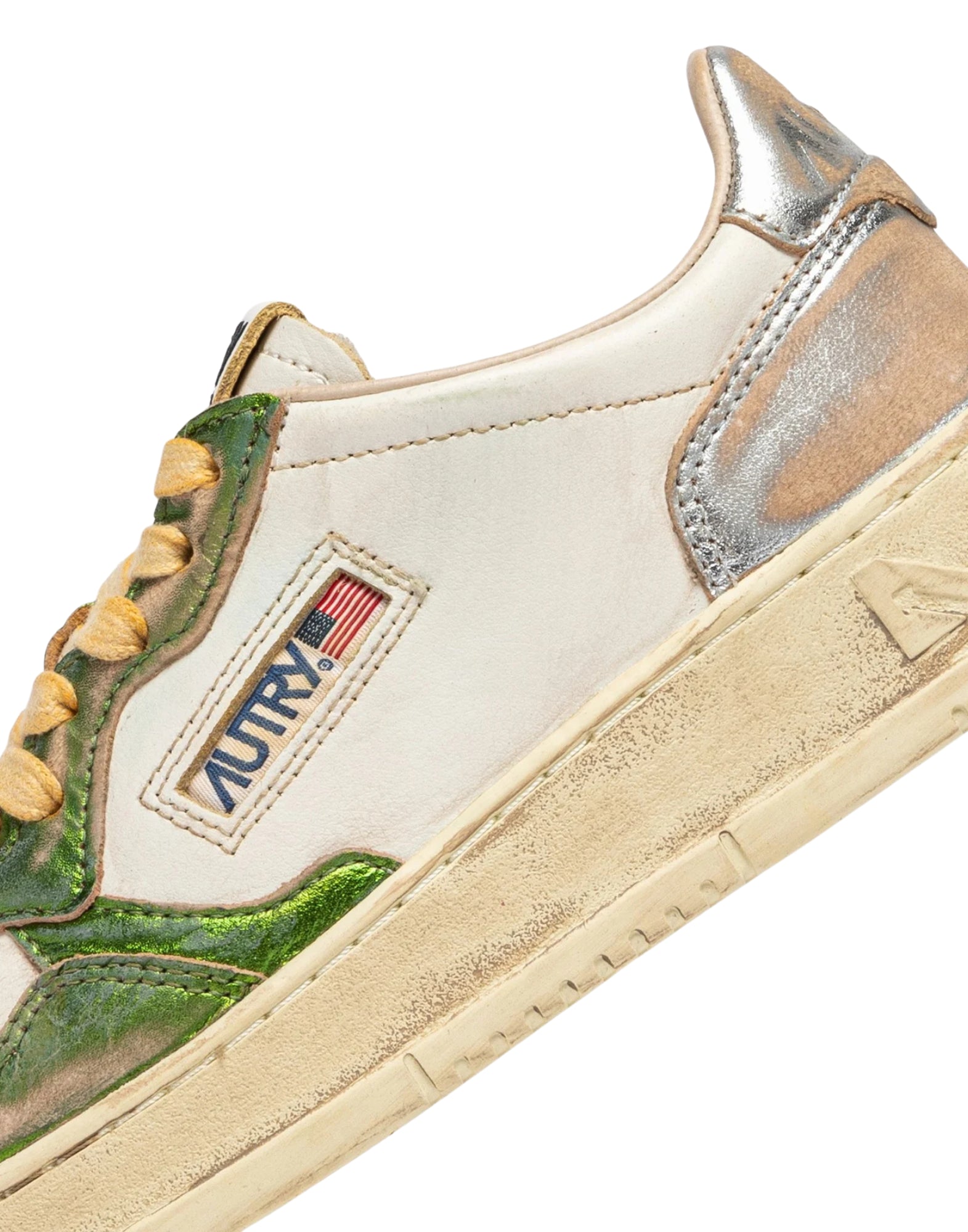 Autry 메달리스트 로우 슈퍼 빈티지 여성용 건 가죽 및 그린 스니커즈 AVLM MT13 METALLIC/GREEN SUP VINT