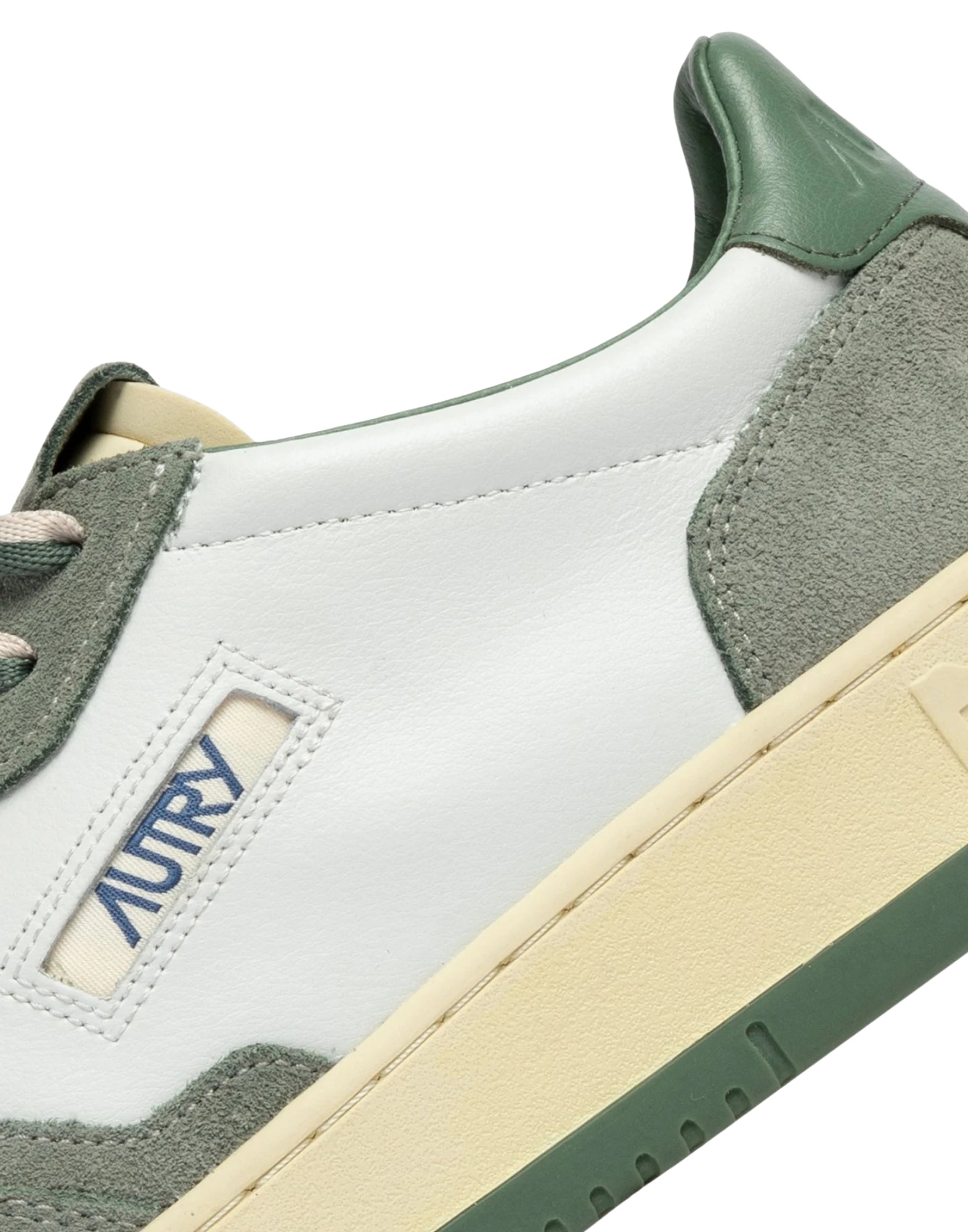 Autry Medalist Low Men’s Sneakers in Leather & Suede White/Green Military Sea Spray AULM BW02 MEDALIST LOW GREEN