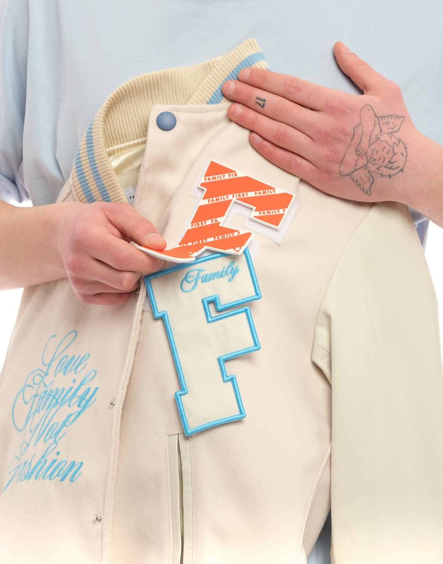 Man Varsity Jacket White를위한 재킷 Family First