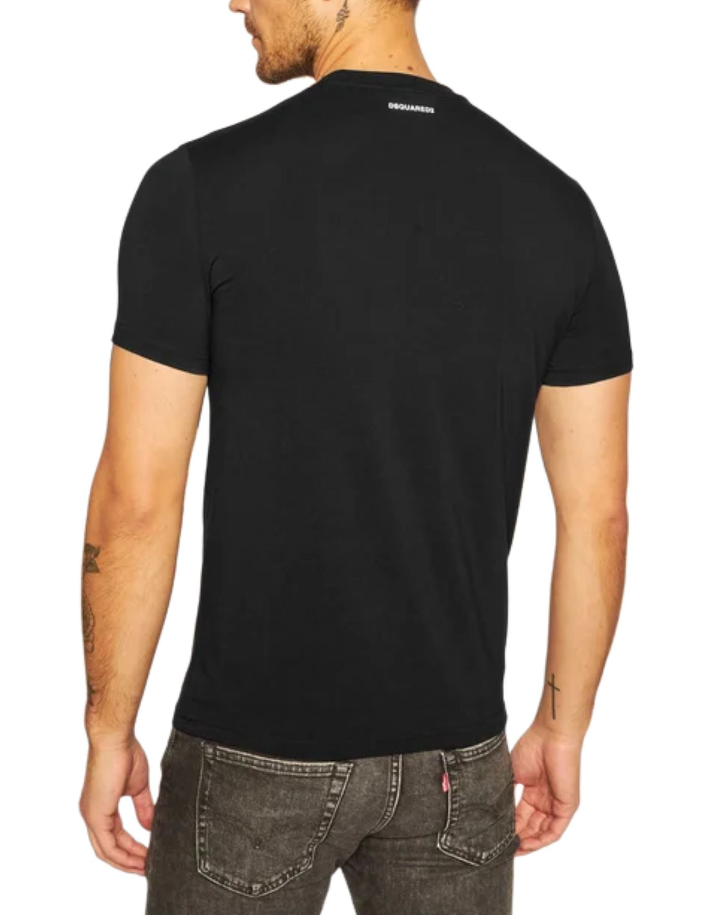 T-shirt pour l'homme DCM200030 001 DSQUARED2